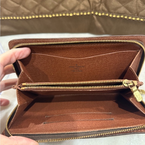 Louis Vuitton Monogram Canvas Panda Porte Monnaie Zip Wallet - Picture 10 of 15